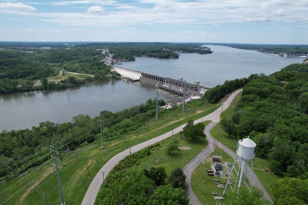 bagnell dam